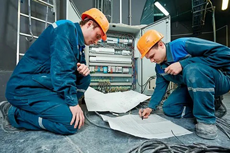 Safety Workwear for Electrical Protection